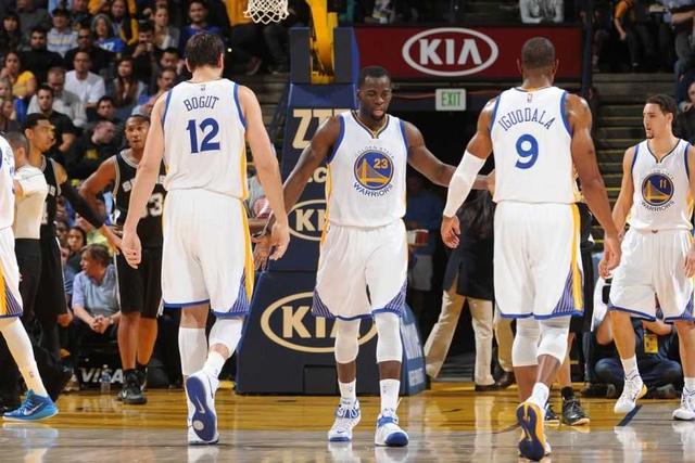 都体：弗拉霍维奇遭遇左腿拉伤，预计将缺阵至今年年底