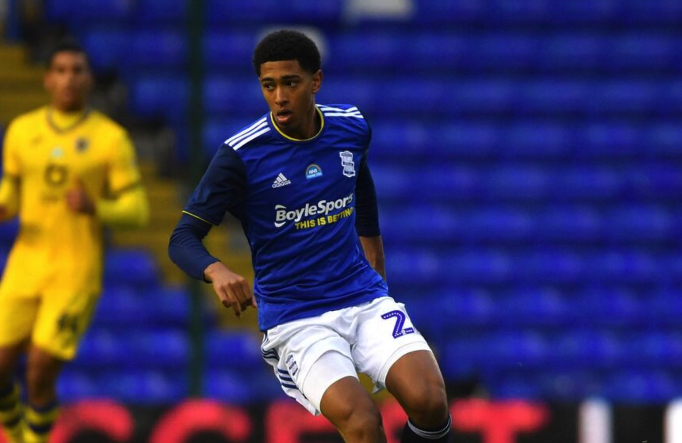 2025 英雄联盟手游赛事规划详解：全年赛制、多元赛道与全民竞技