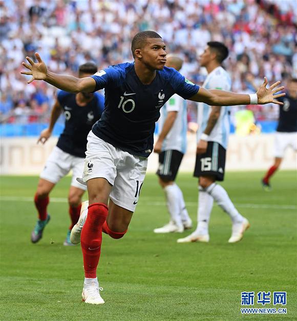 TheShy头号黑粉“落网”！直播狂喷IG两小时，被官方取消二路资格