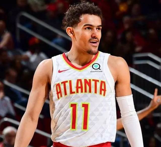 卡尔：我一直在提高右脚技术，能在17岁欧冠进球意义重大