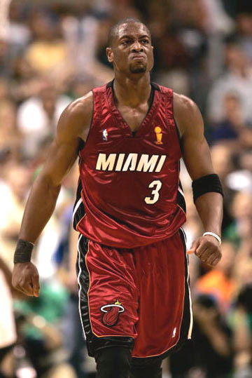 拜仁在联赛71次战胜斯图加特，创造德甲最多胜场纪录