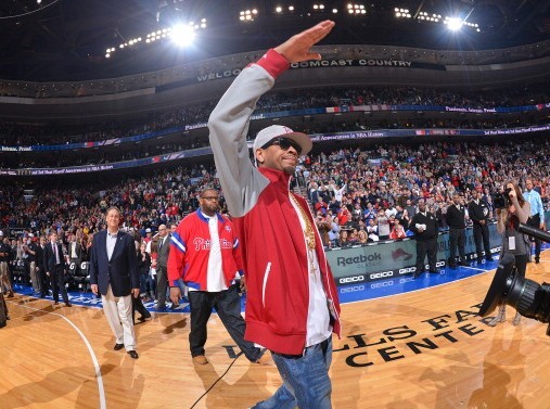 王建民在 2016 年皇家夺冠游行中，受到堪萨斯城球迷的热烈欢迎