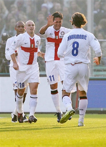 《最终幻想7：重制版》团队曾考虑缩小破坏剑 但因标志性过强作罢