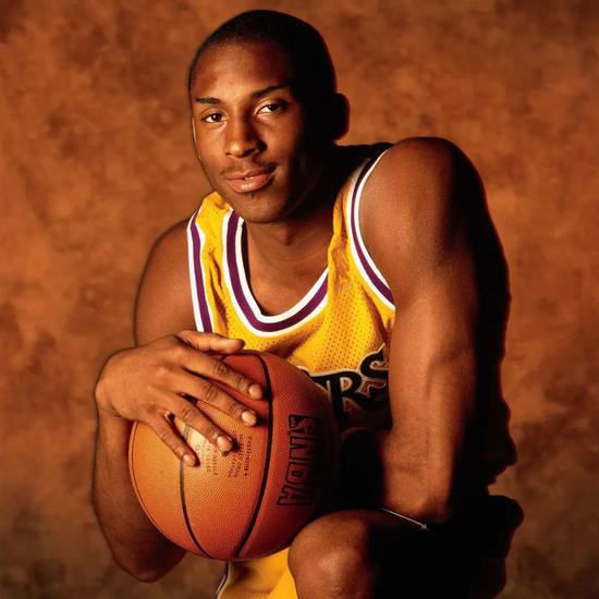 日本球员英超联赛射手榜 三笘薰15球反超冈崎慎司